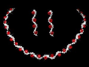 Unicra Bride Silver Necklace Earrings Set Crystal Bridal Wedding Jewelry Set Rhinestone Choker Necklace for Women and Girls