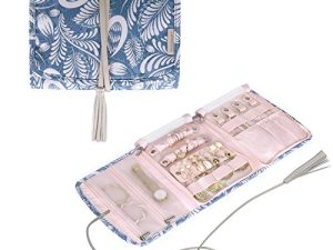 BAGSMART Travel Jewelry Organizer Case Foldable Floral Jewelry Roll with tassel for Journey-Rings